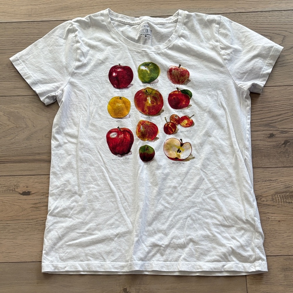 White Apple Print Short Sleeve Tee